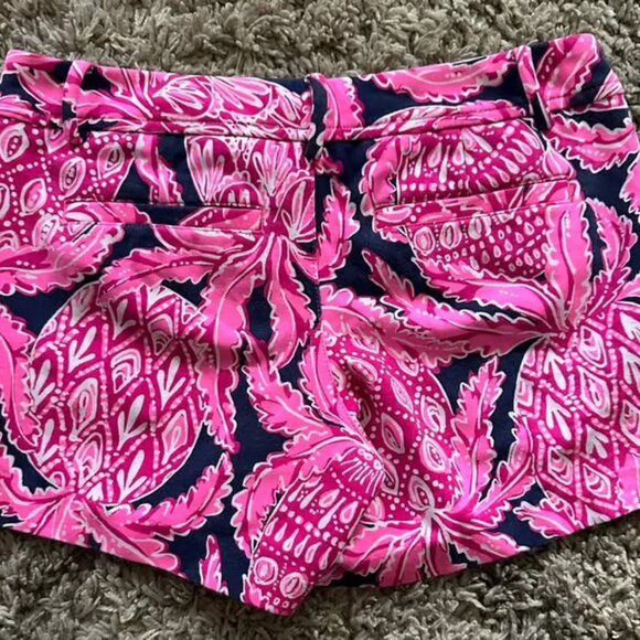 Lilly Pulitzer short - Picture 2 of 2
